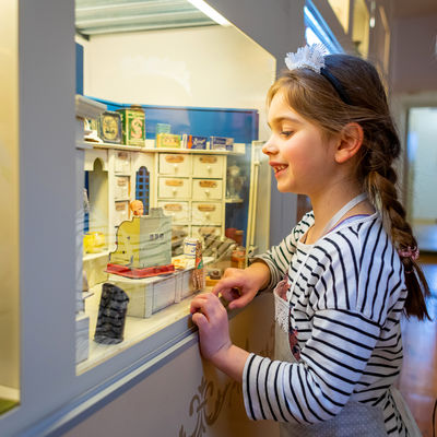 Historische Puppenkaufl&auml;den im S&auml;nger- und Kaufmannsmuseum Finsterwalde 